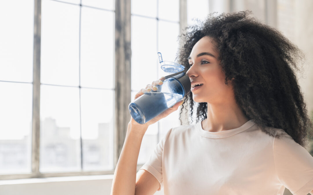 Cómo asegurarte de que el agua que bebes es segura y de calidad